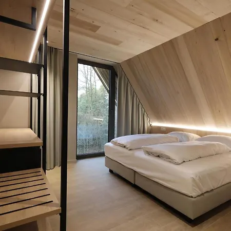 - 8 Personen - Woodz * Heusden-Zolder